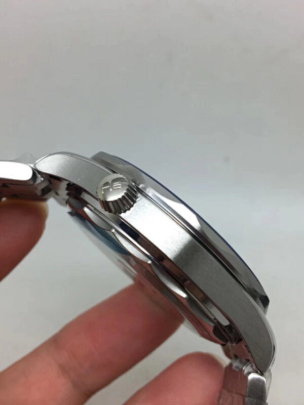 replica omega suizo