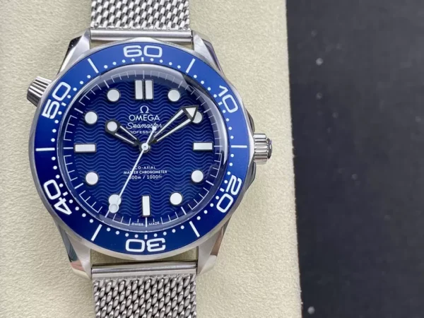 omega replica super clon